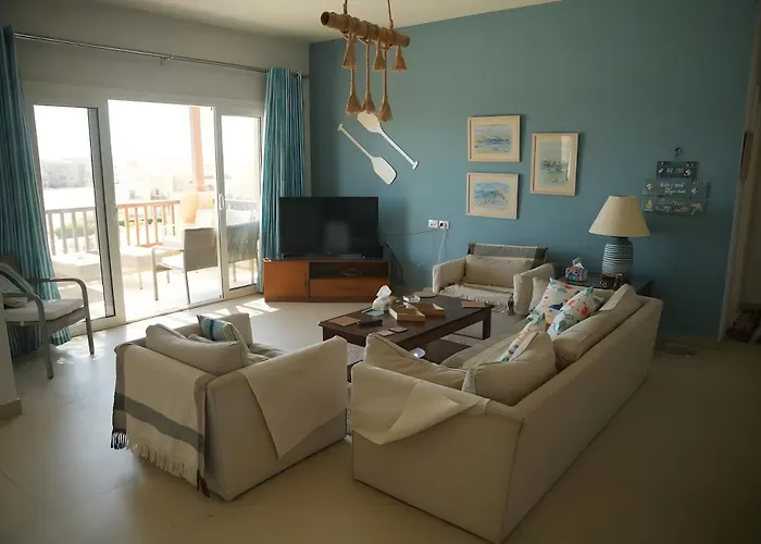 Stunning 4bd Lagoon View-gouna شقة