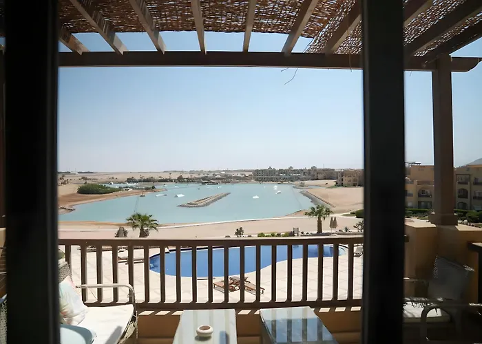 Stunning 4bd Lagoon View-gouna *